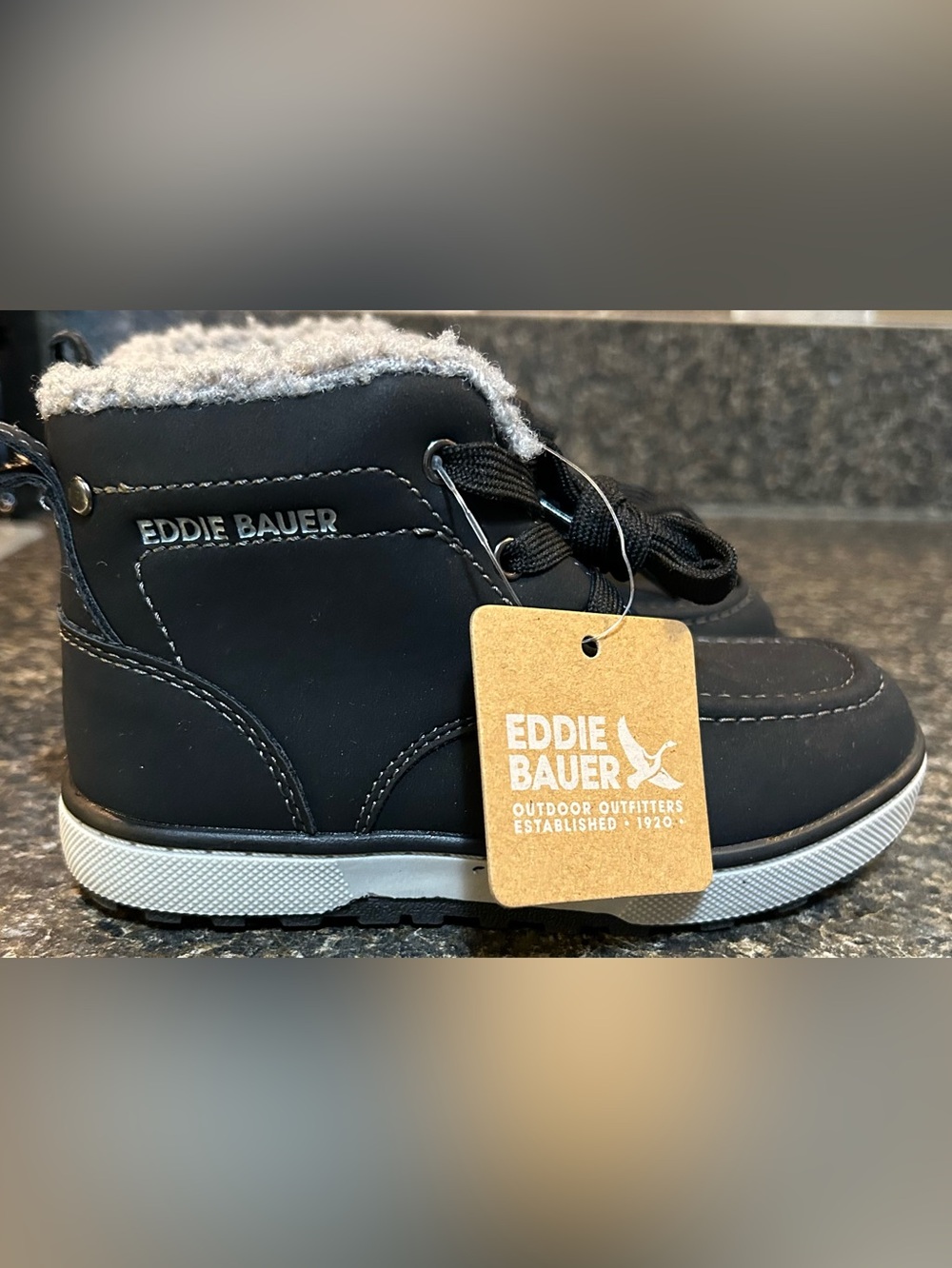 Eddie Bauer Kids Black and Gray Fleece-Lined Winter Boots- Size 9